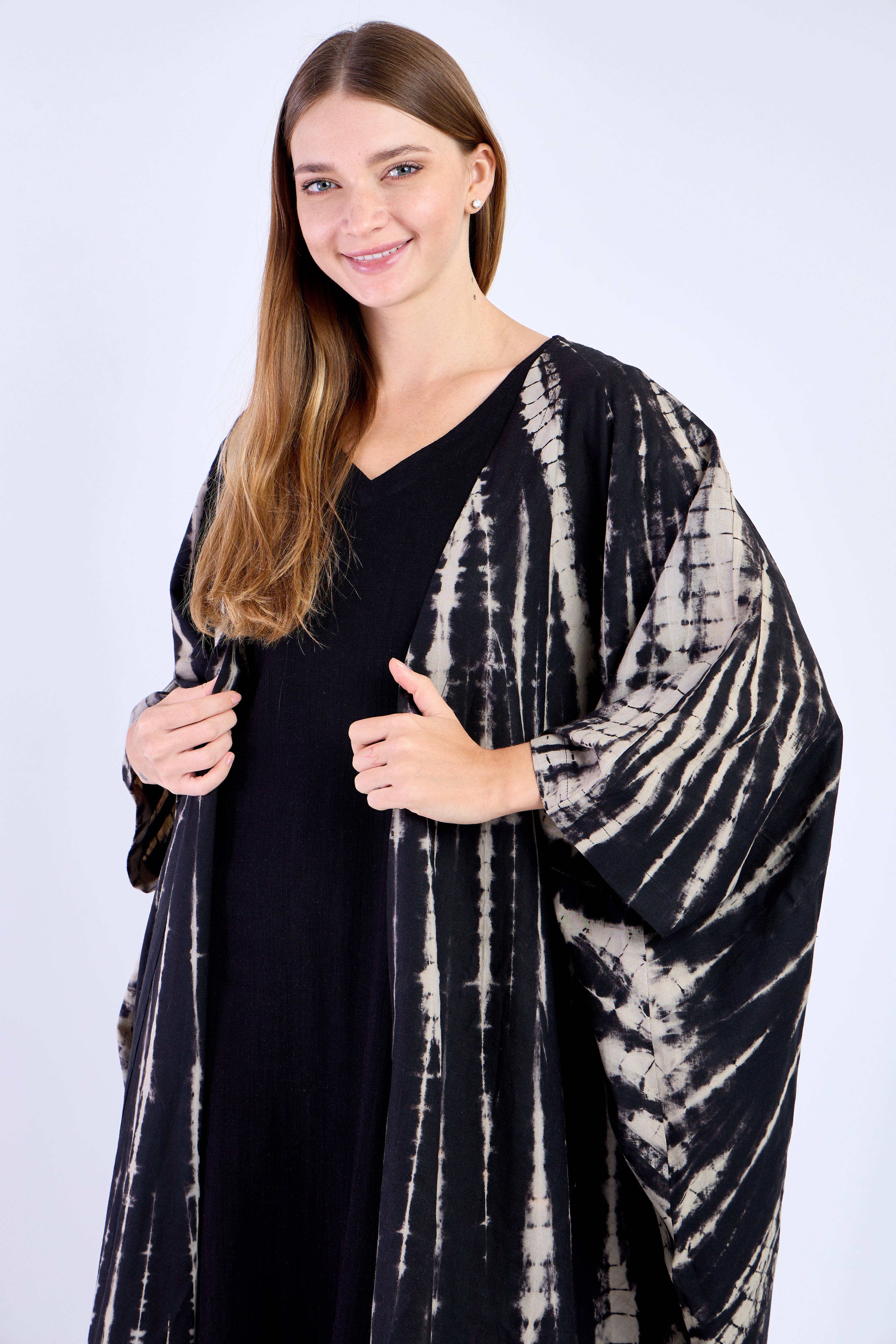 Effortless Elegance: Pure Linen Kimono