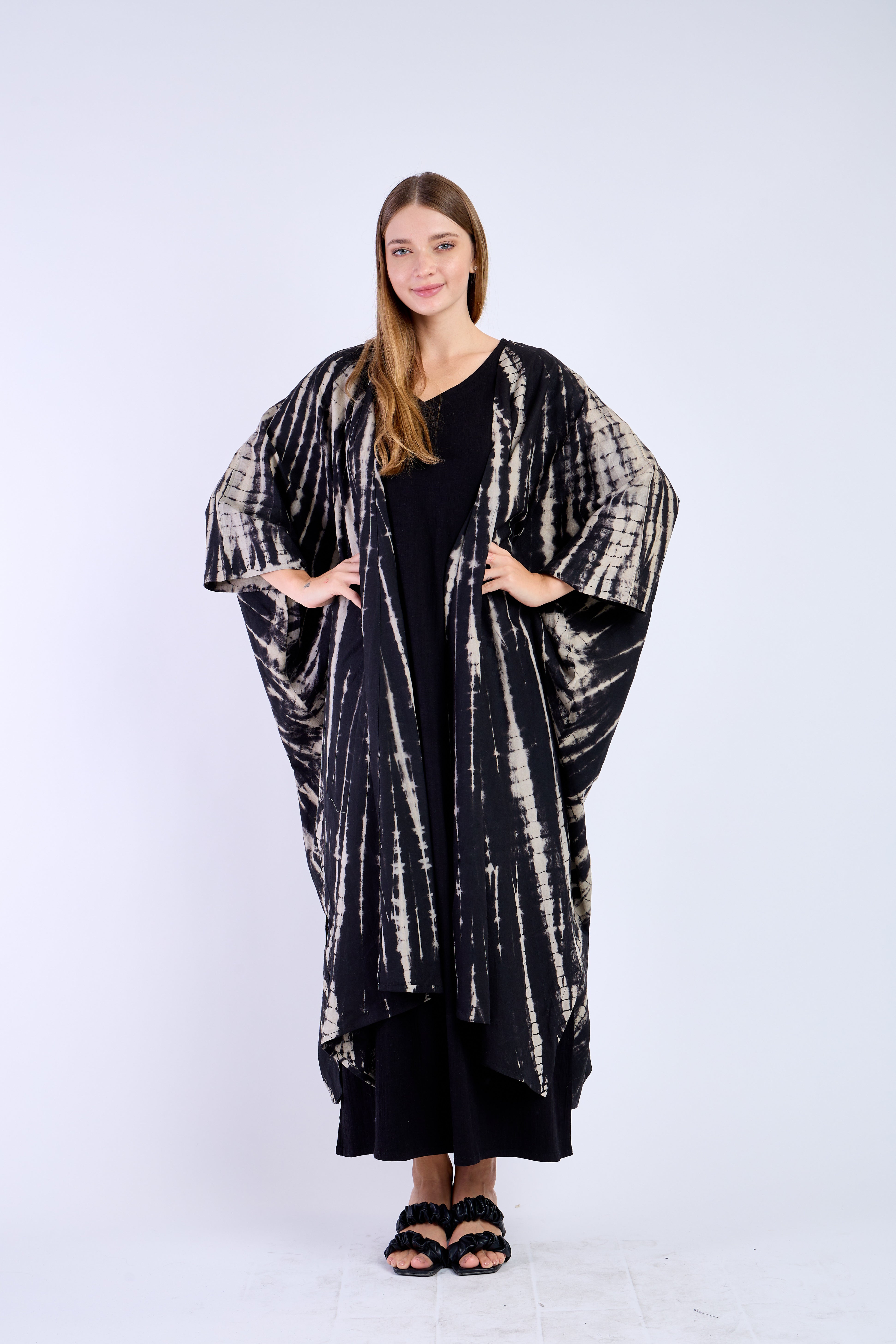 Effortless Elegance: Pure Linen Kimono