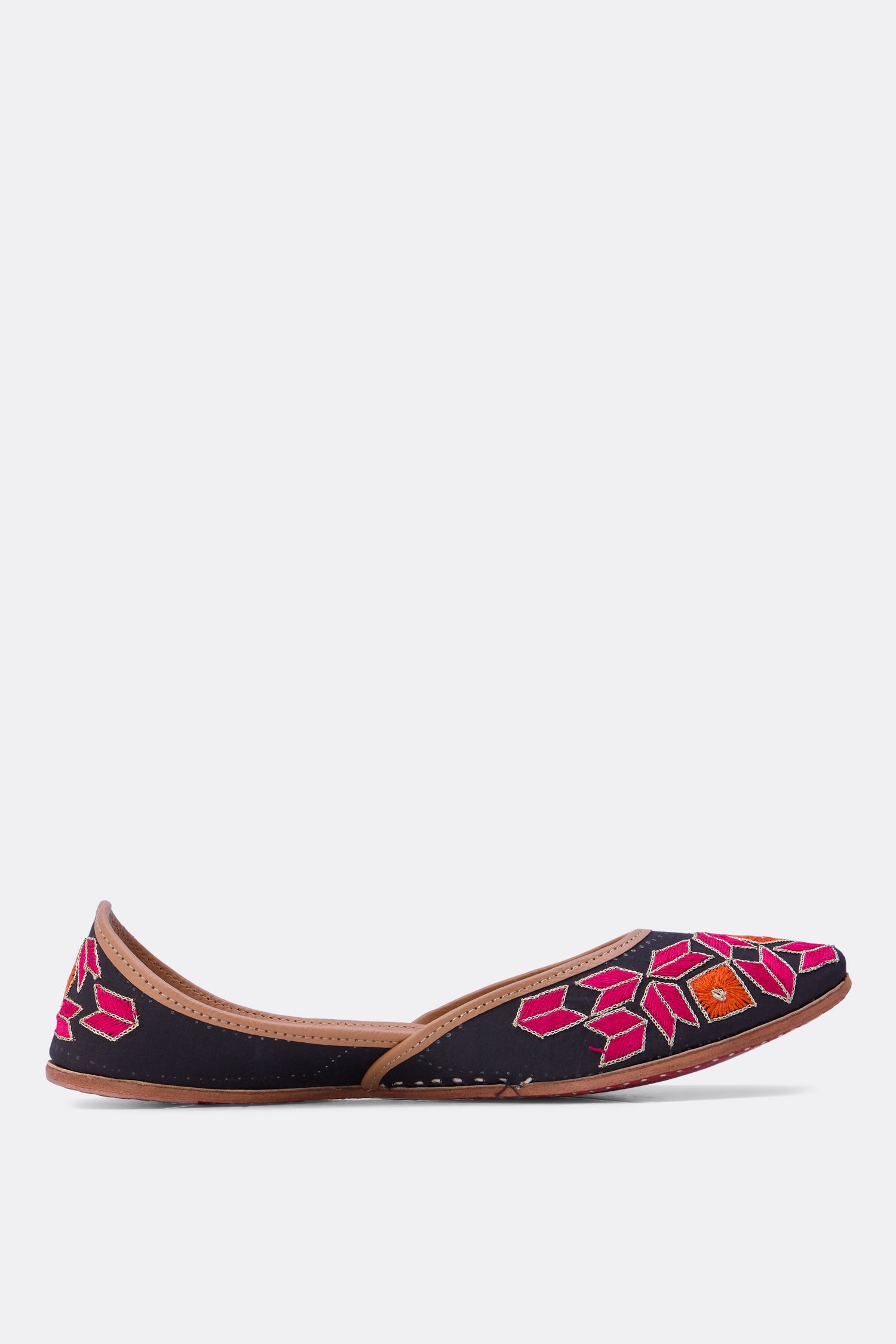 Pink geometric jutti