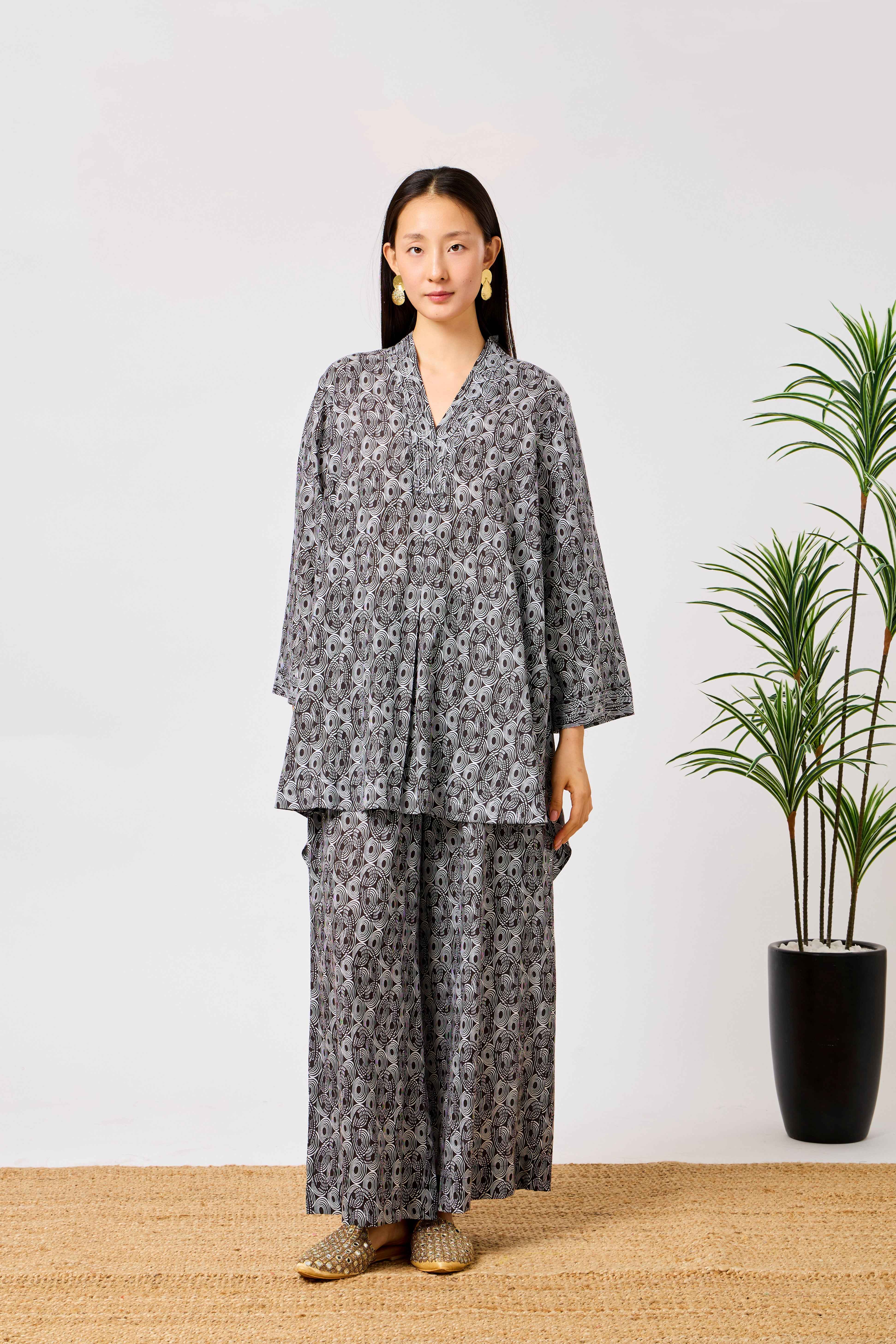Grey Cotton Abstract Print Relaxed Wide Leg Co-Ord Set | Zareen