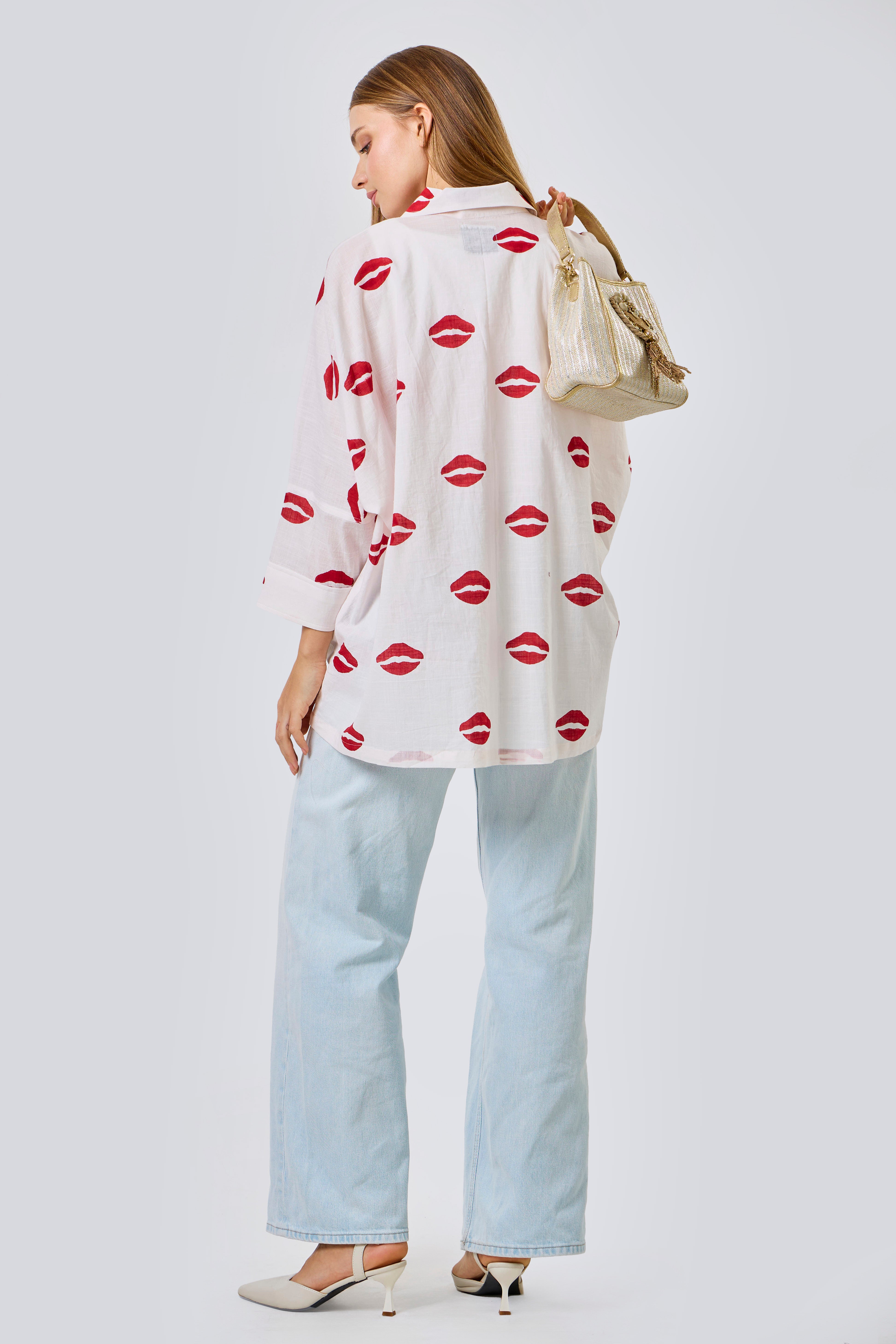 Cherry Smooch Shirt - The Gaia World