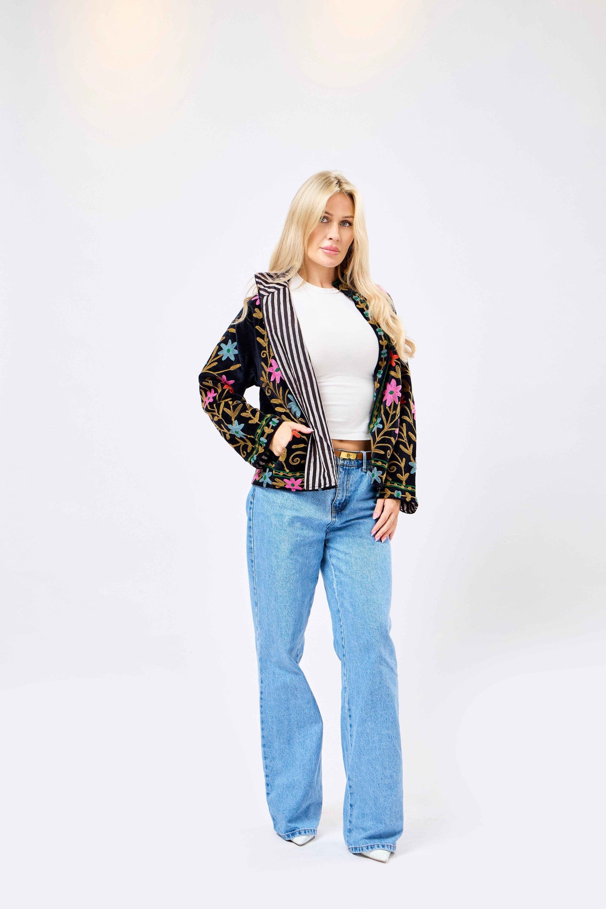 Noirelle Short Velvet Jacket