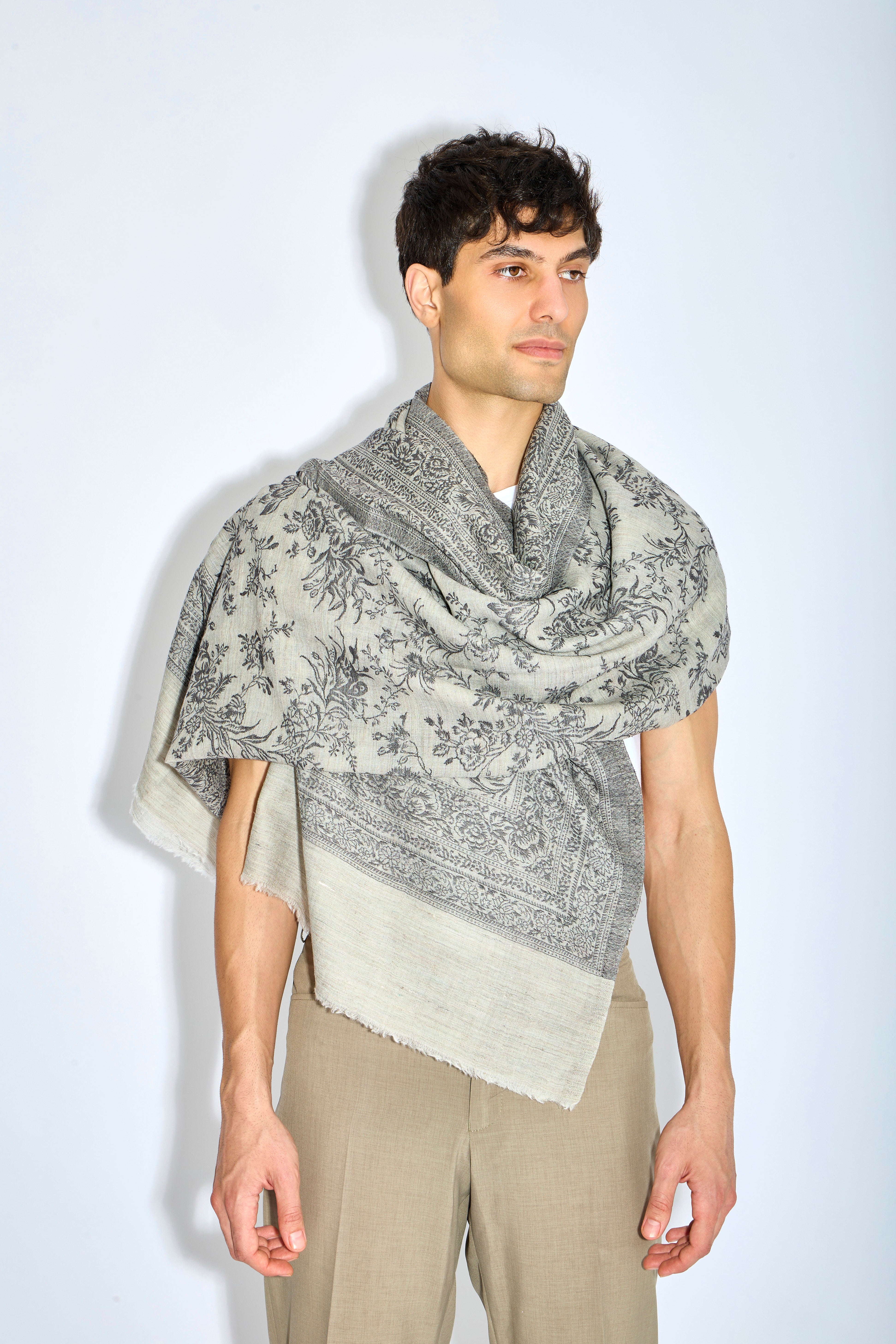 Caelion - Fine Wool Pashmina Shawl - The Gaia World