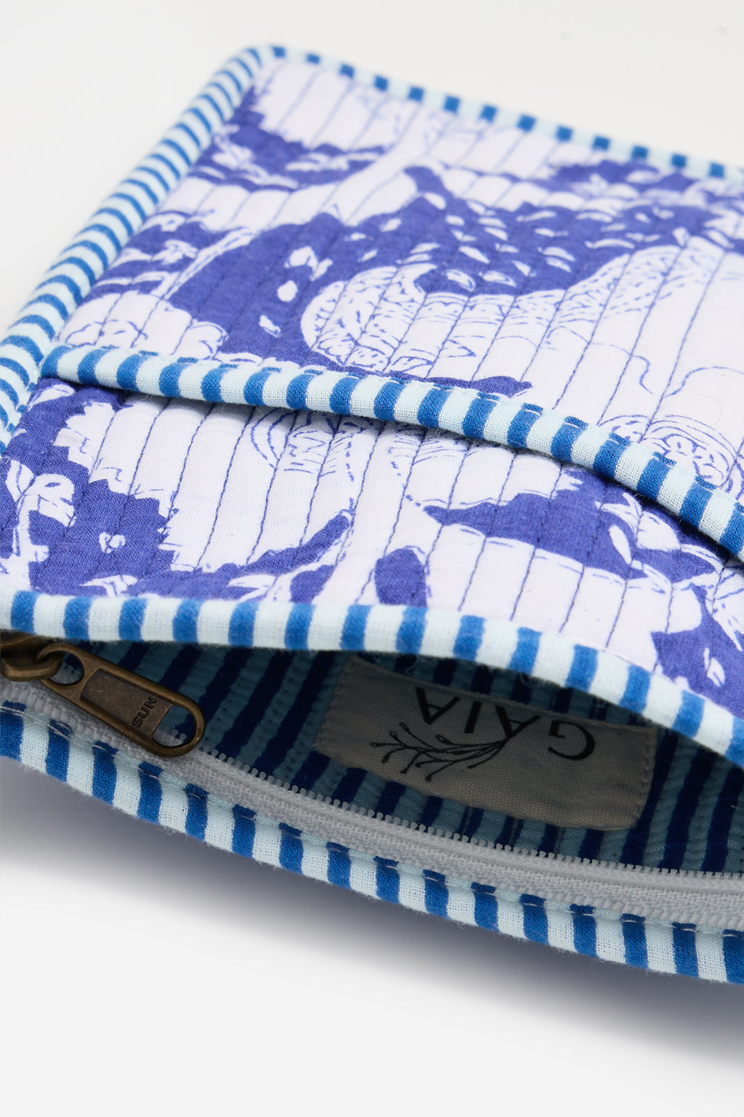 Calyra Sling Bag - The Gaia World