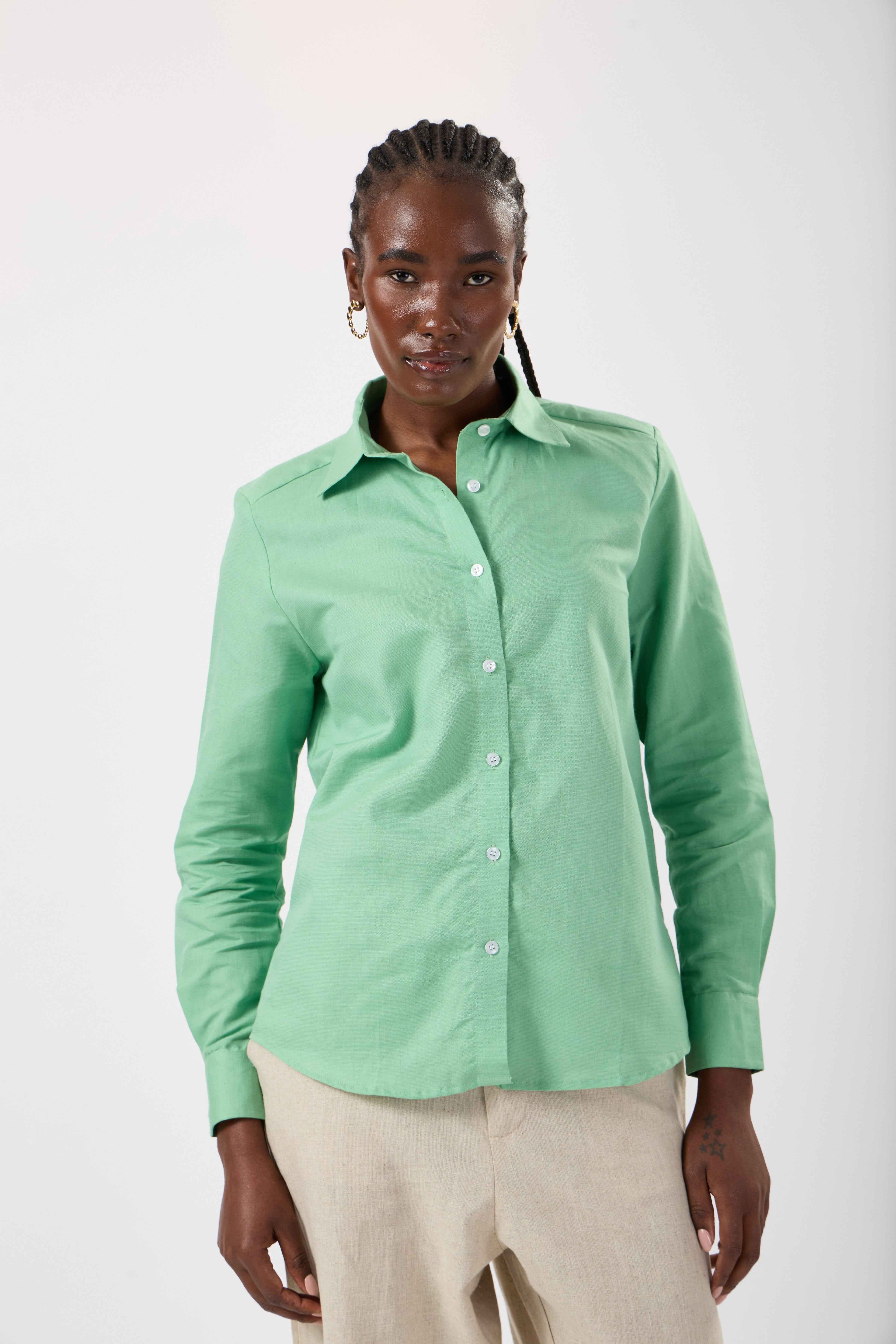 The Essential: Classic Shirt
