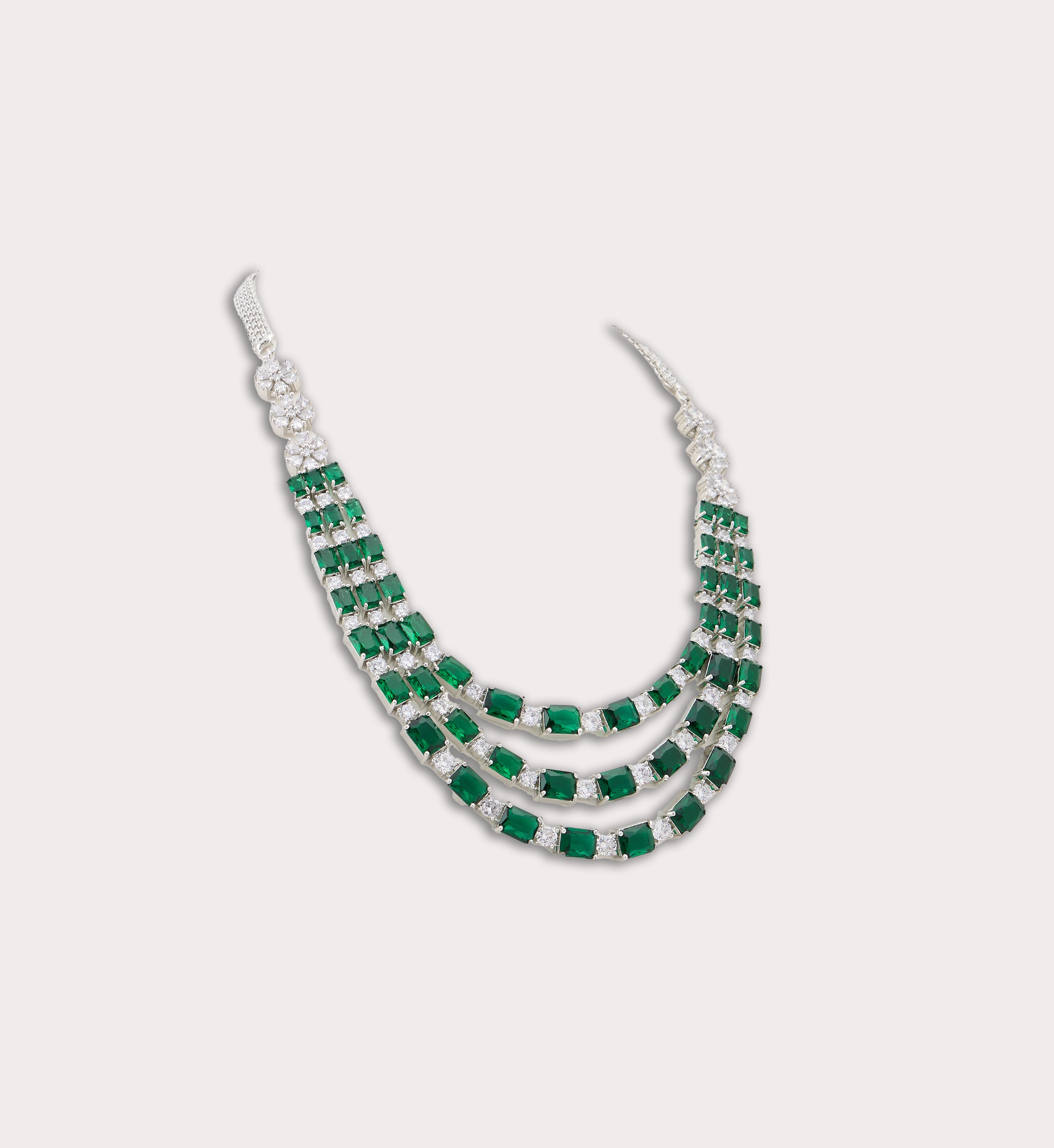 Almas Necklace