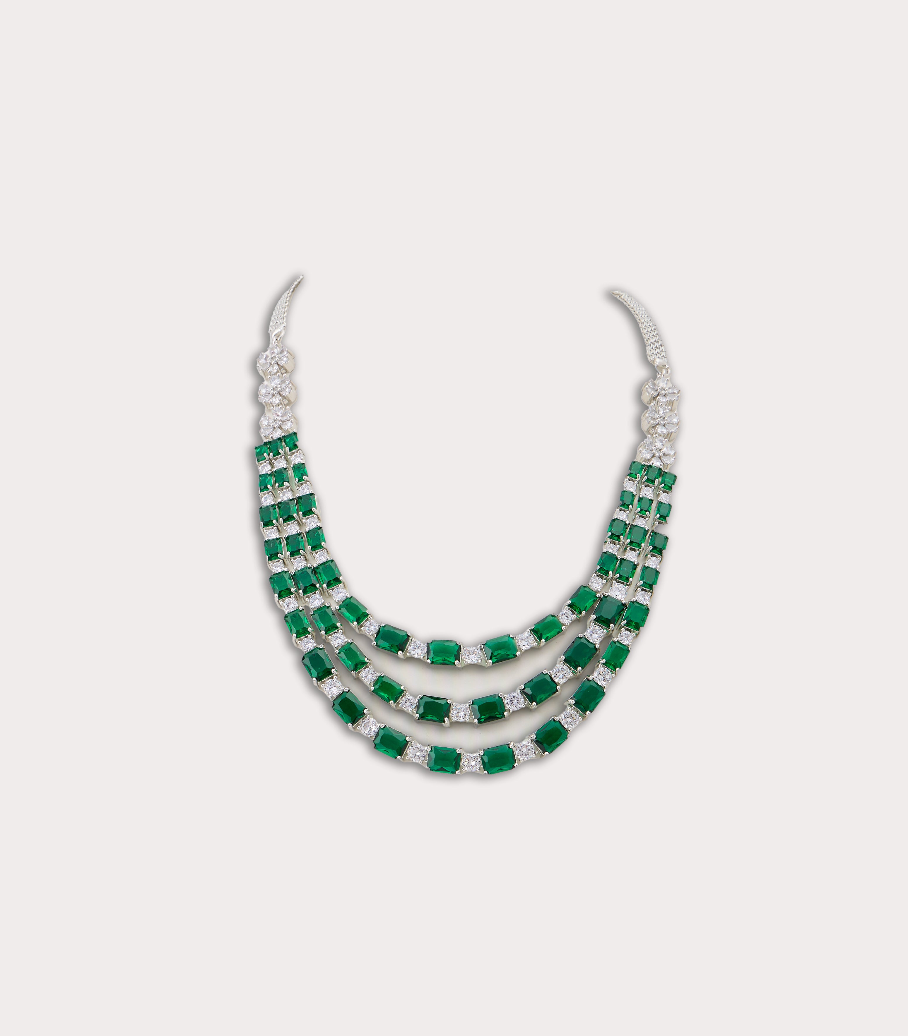 Almas Necklace