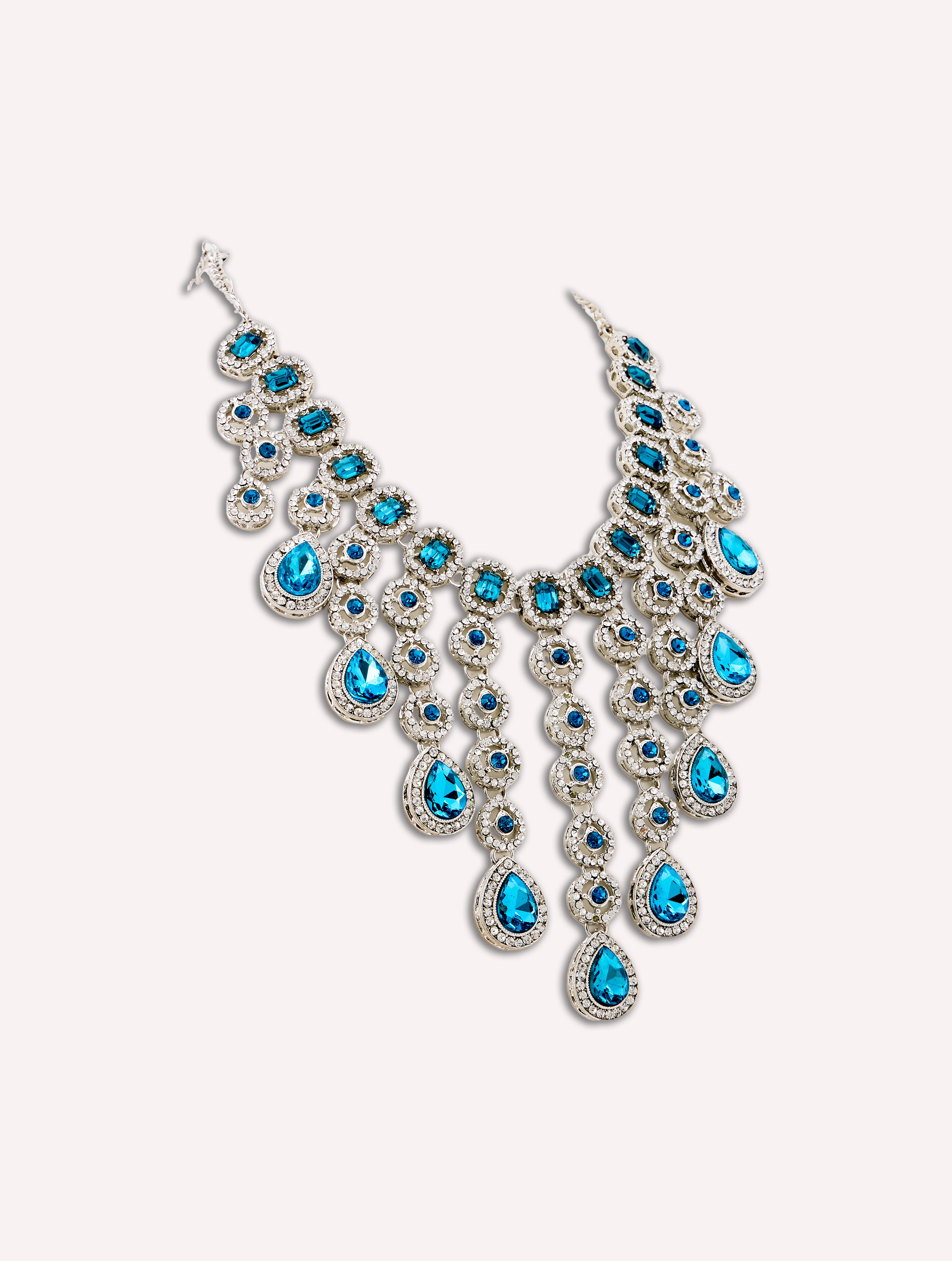 Almas Necklace