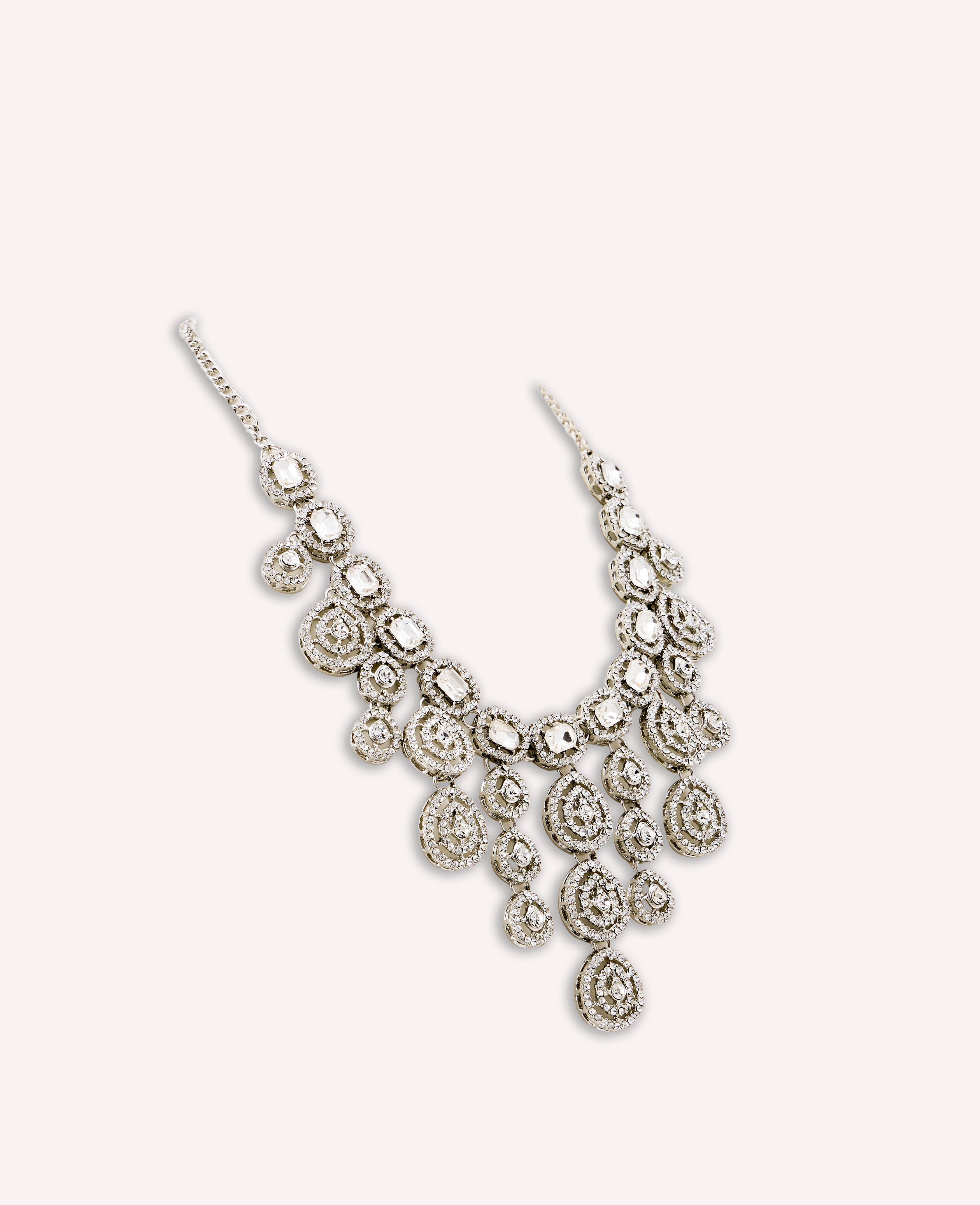 Almas Necklace