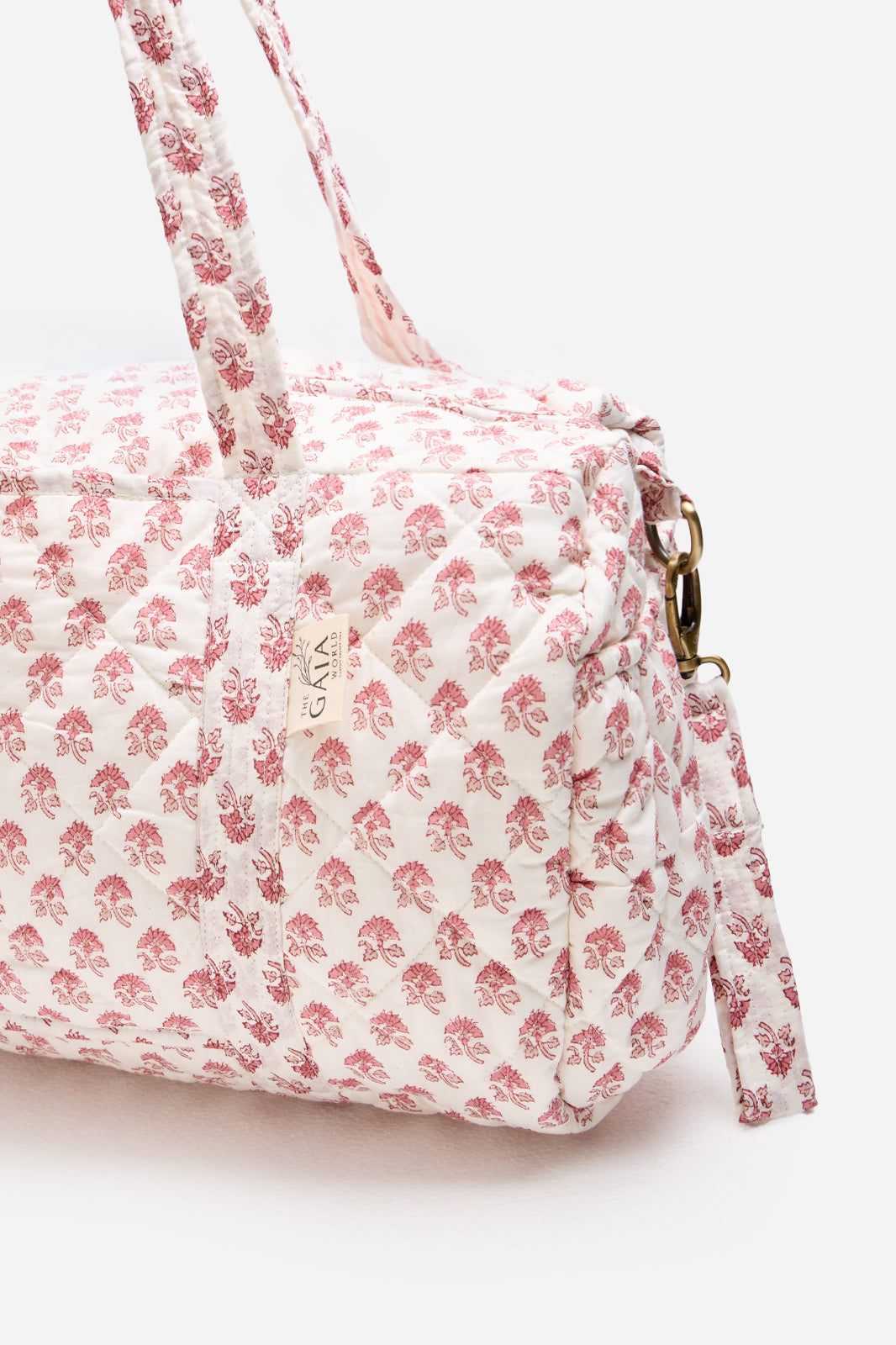 Cotton Quilted Duffle Bag with Minimal Print & Lightweight Everyday Design | Averin