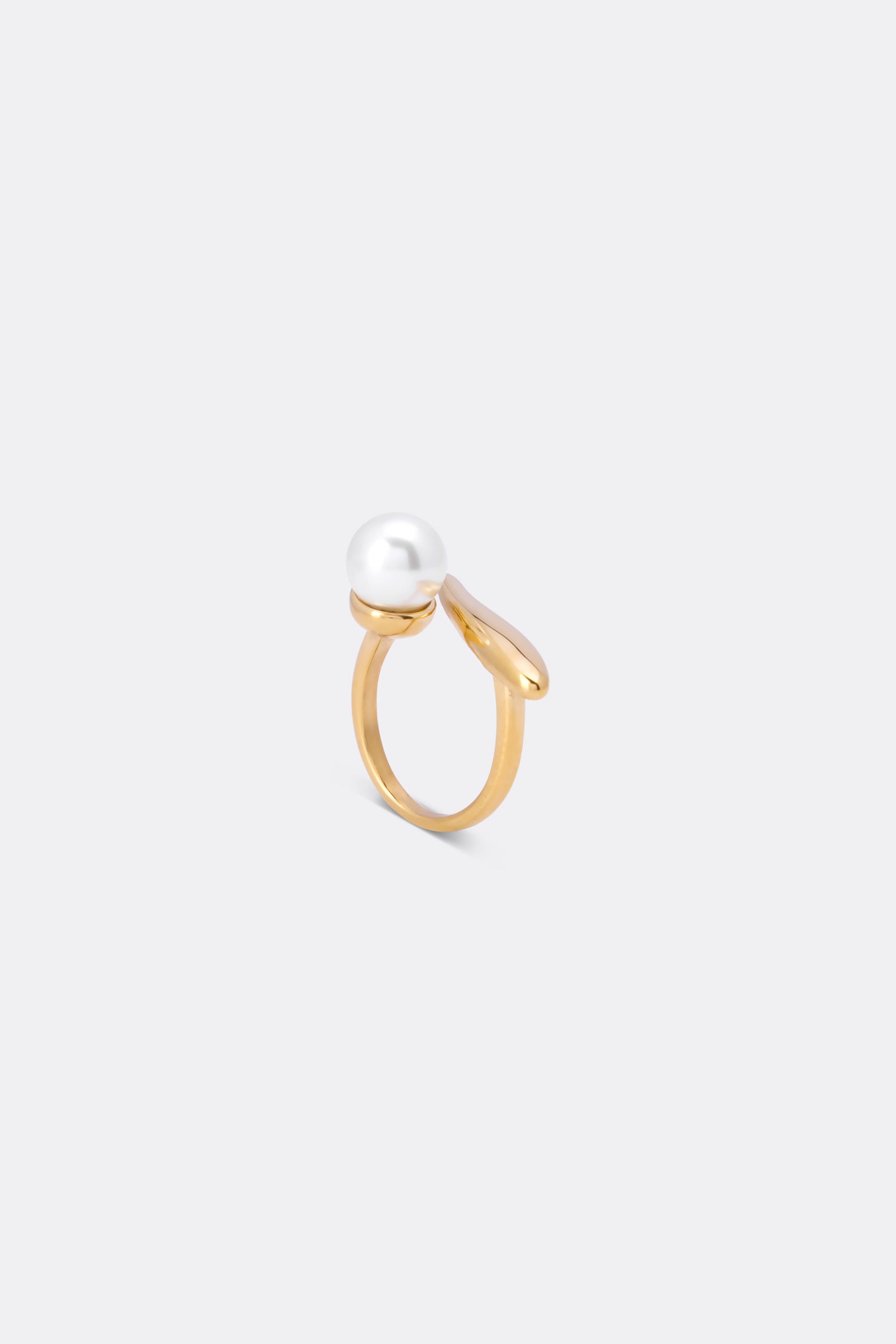 Classic Pearl Ring