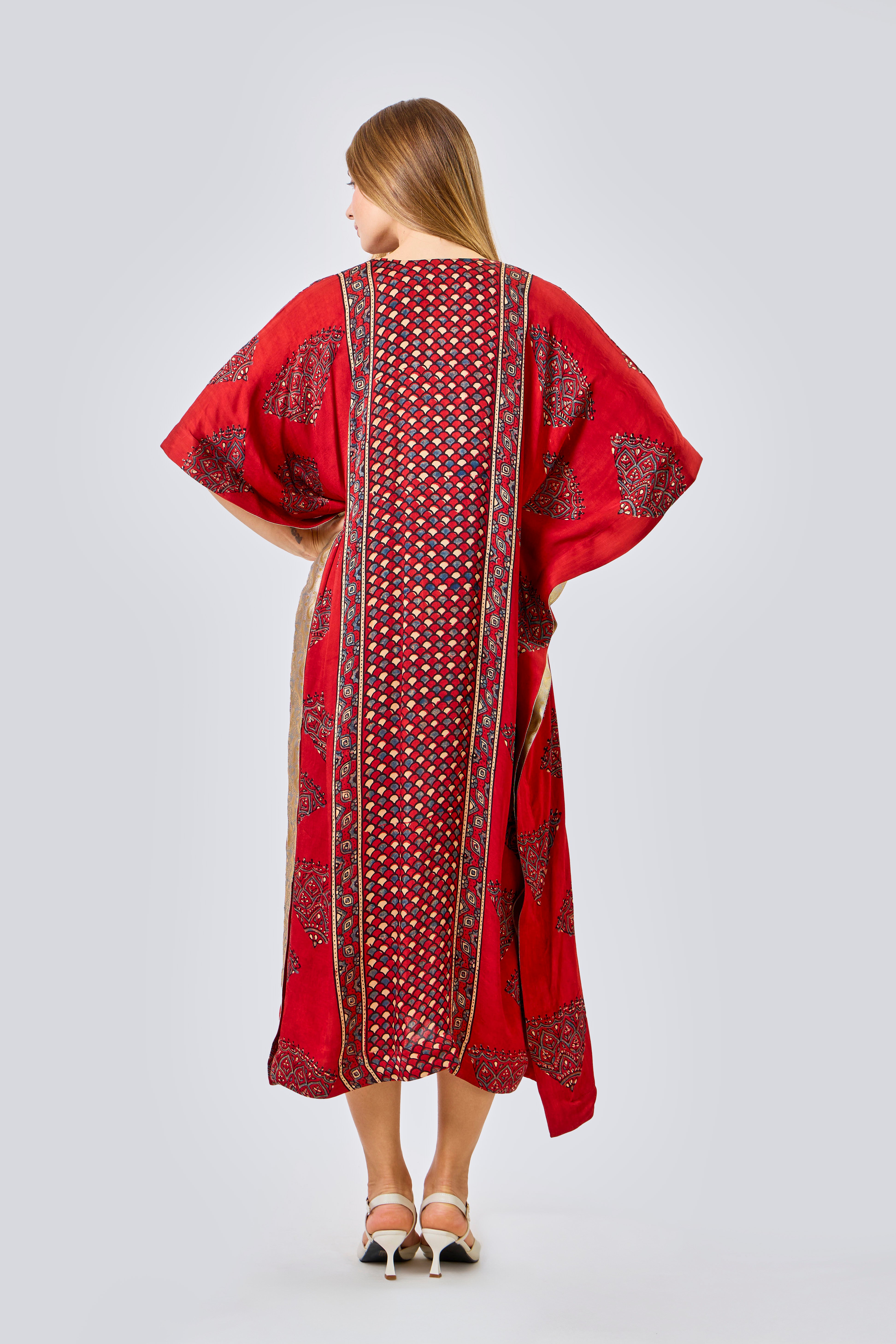 Ravya Kaftan - The Gaia World