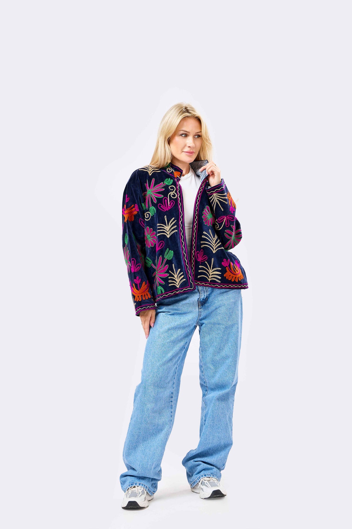 Noctira Short Velvet Jacket