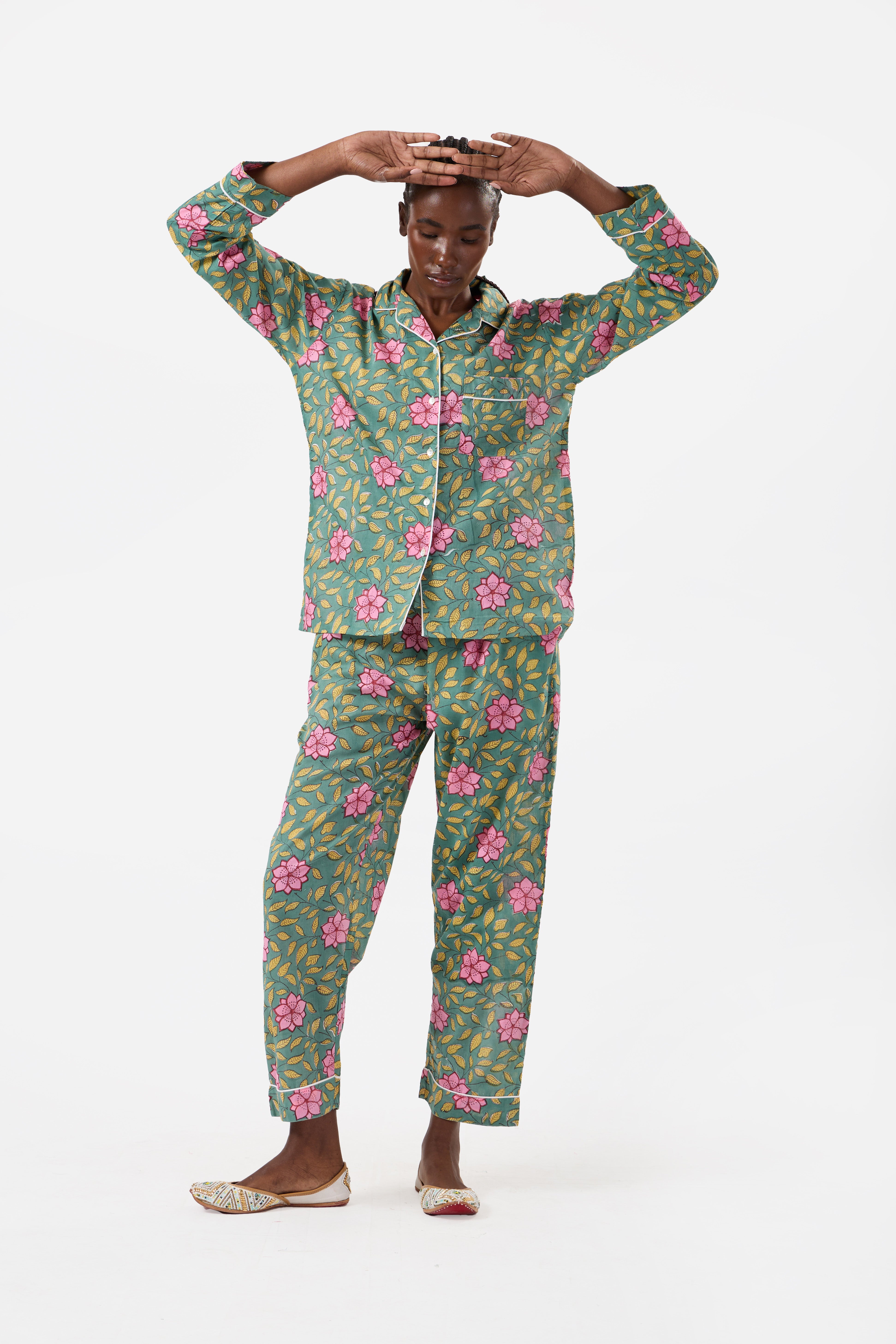 Slumber: Classic Night Suit