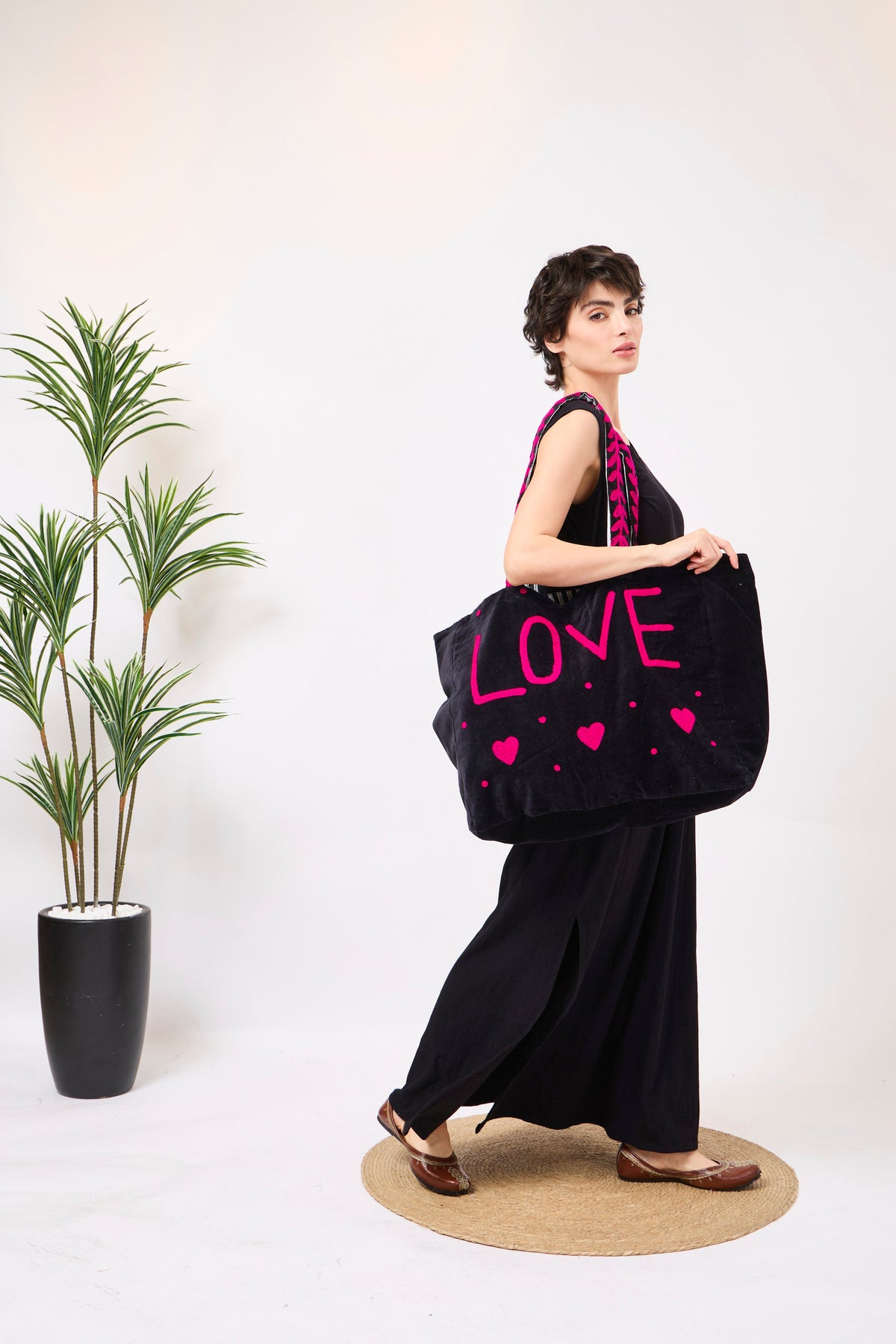 Amorie Tote Bag - MIXD