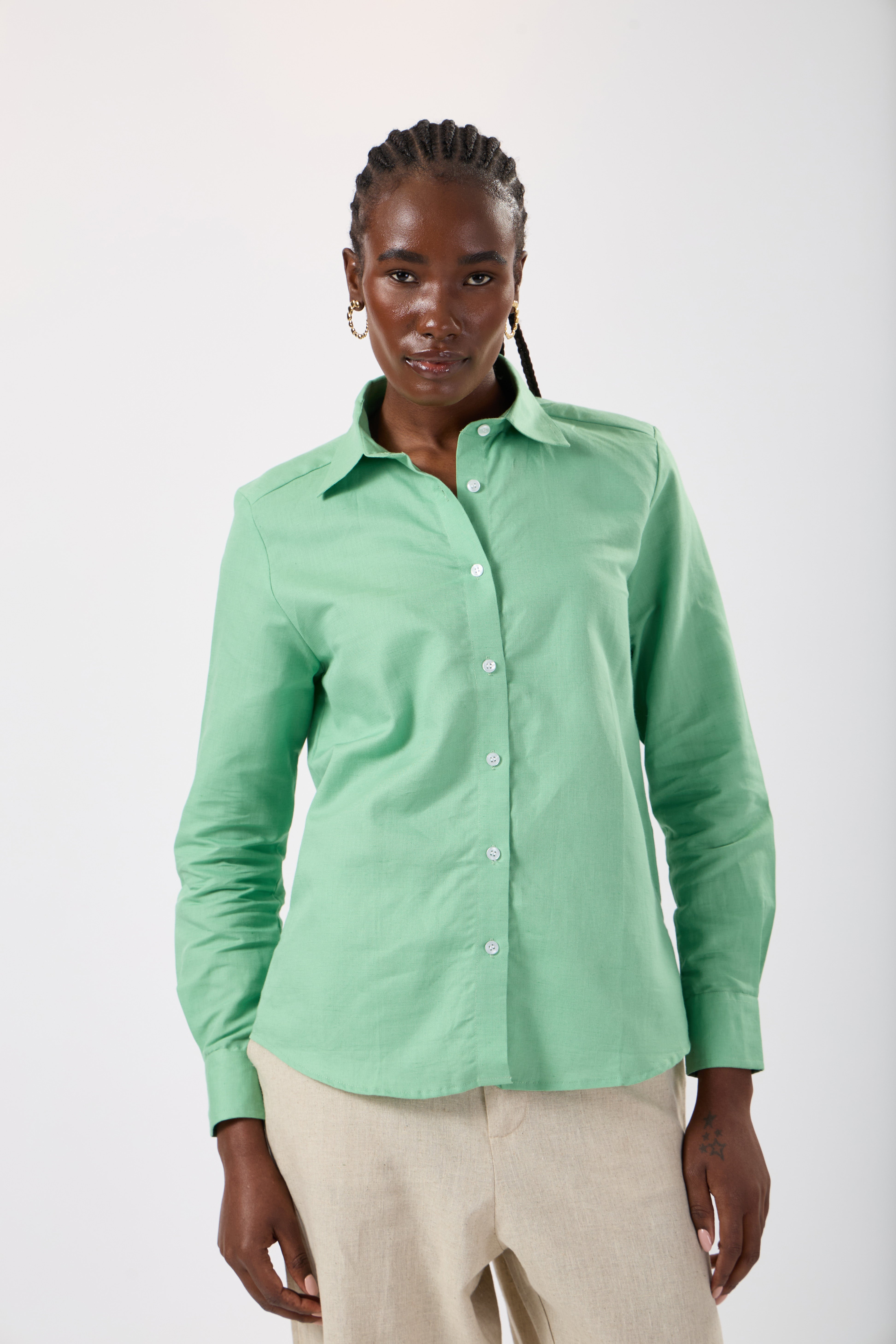 The Essential: Classic Shirt