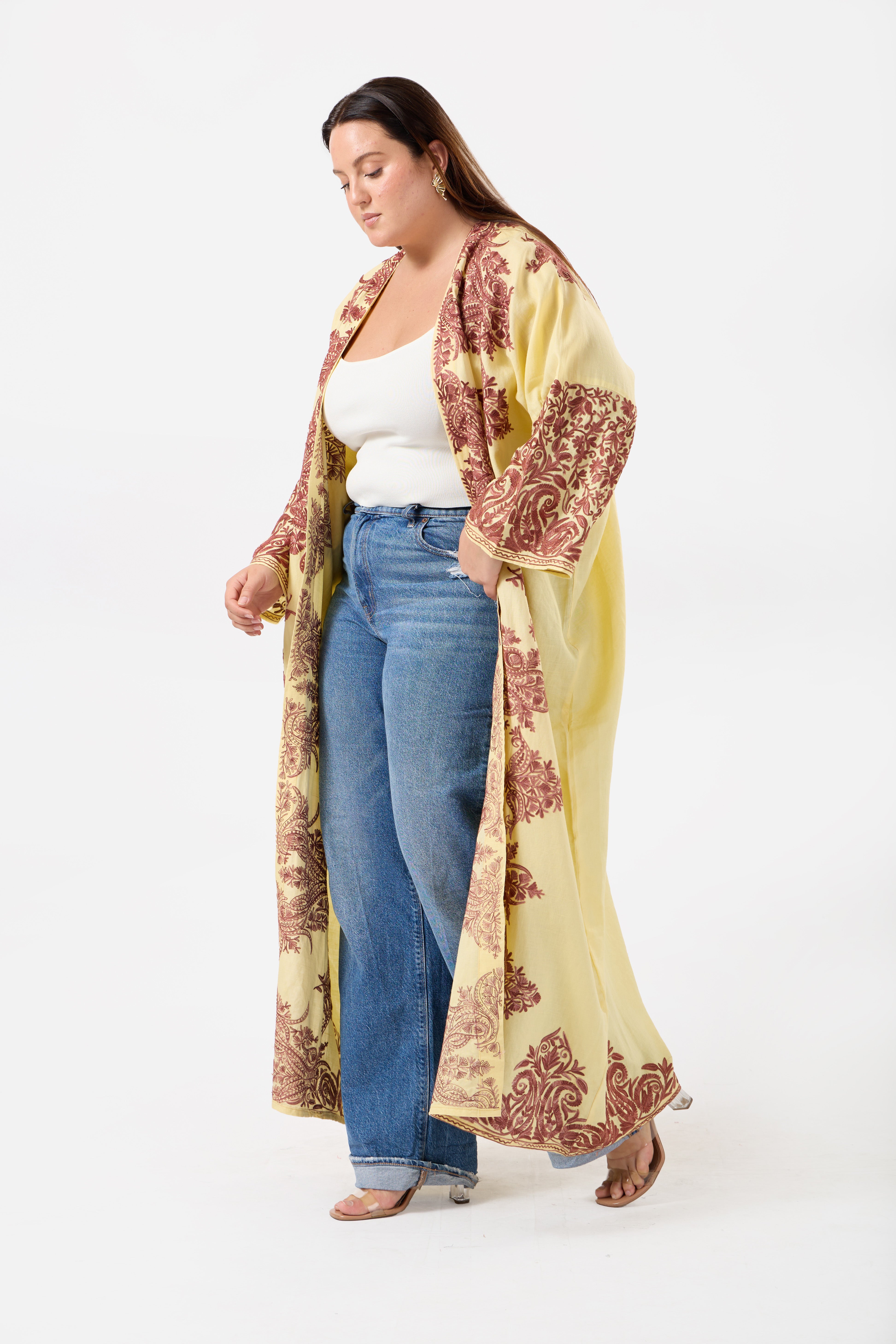 Noorani: Luxe Pure Linen Kimono with Kashmiri Embroidery