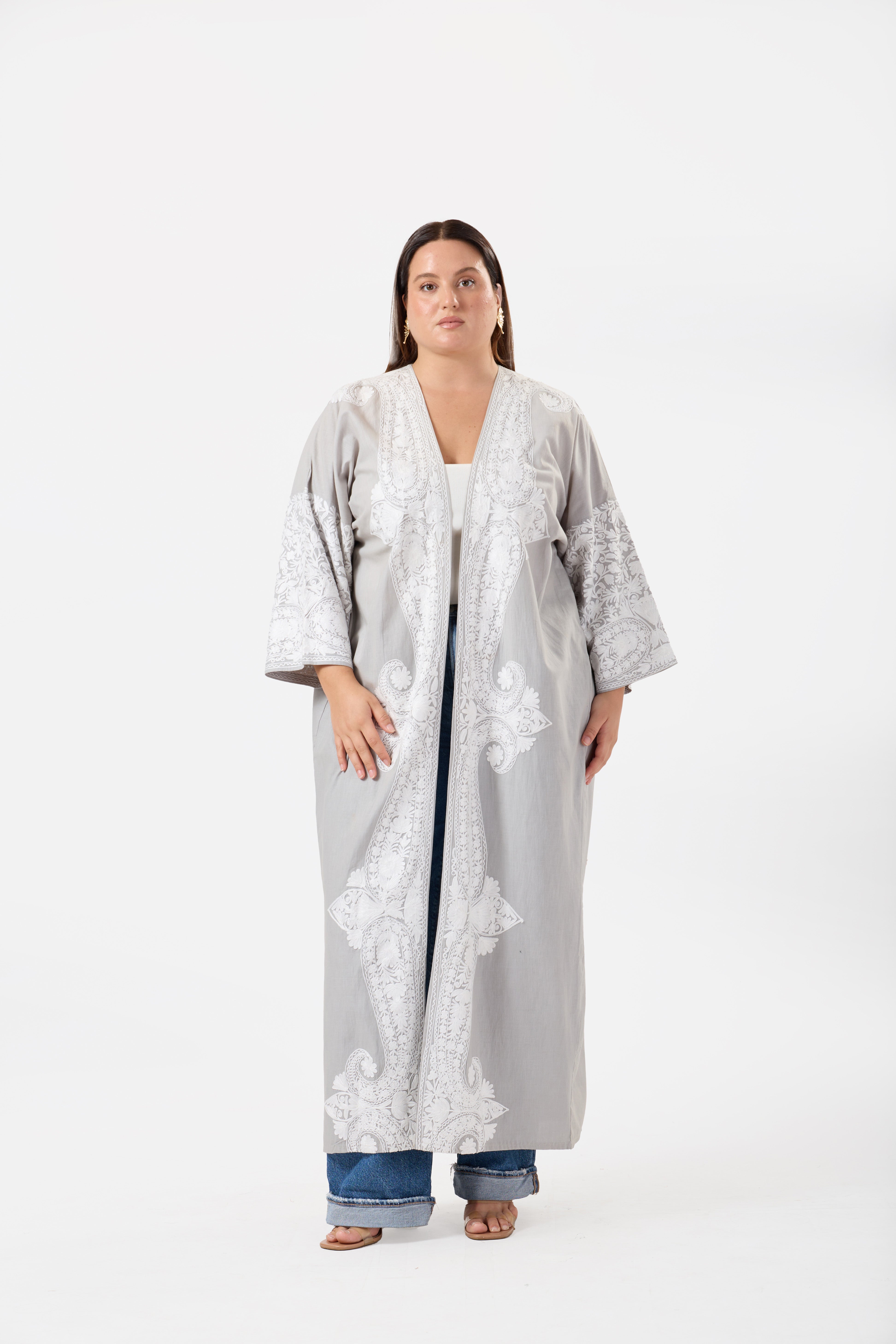 Noorani: Luxe Pure Linen Kimono with Kashmiri Embroidery