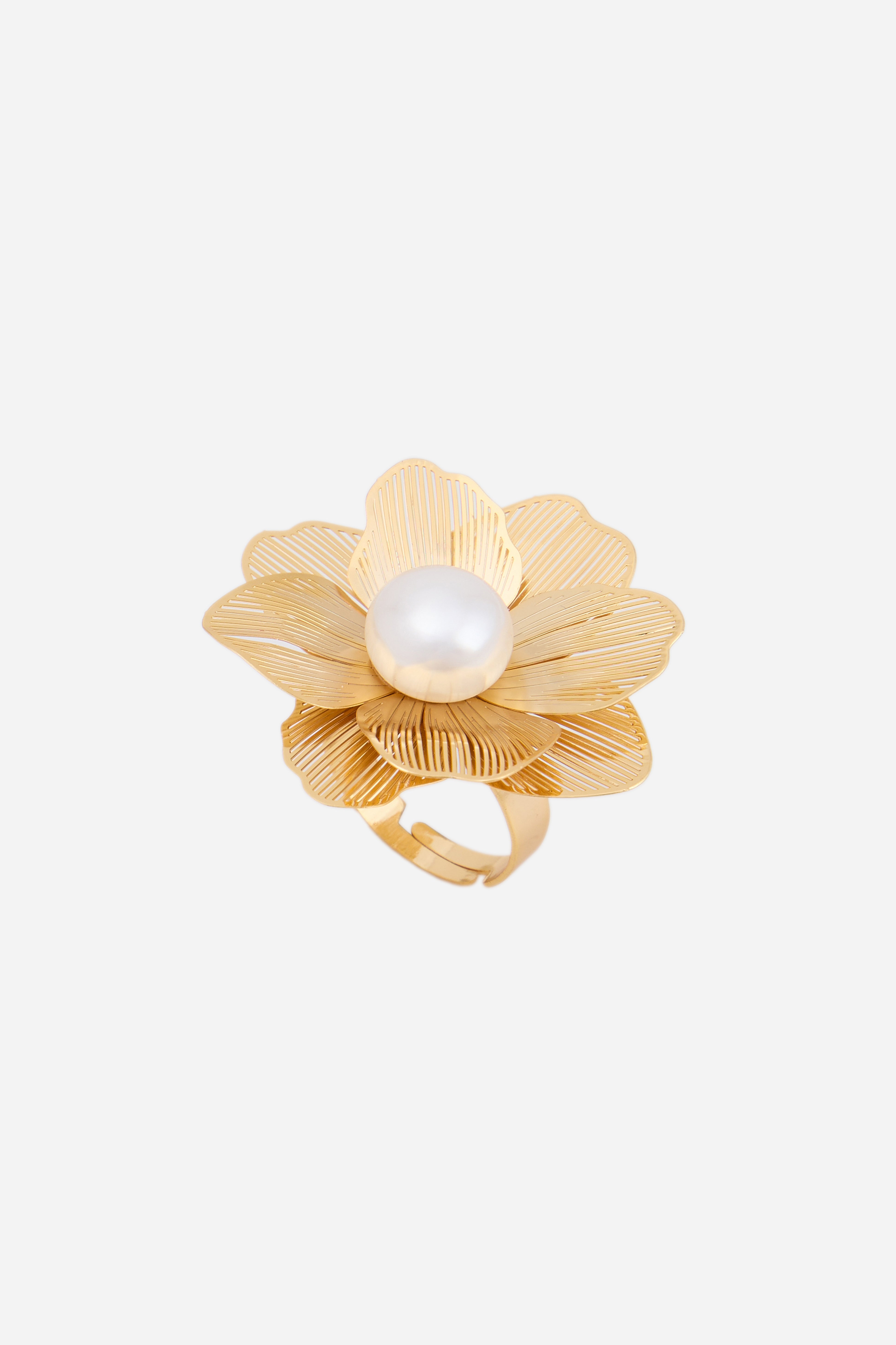 Elegance Collection: Pearl Blossom Ring